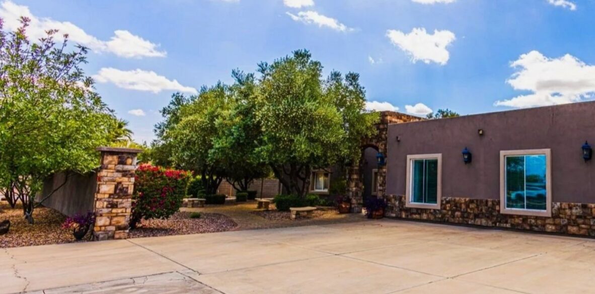 Torbrook Manor assisted living community in Scottsdale Arizona